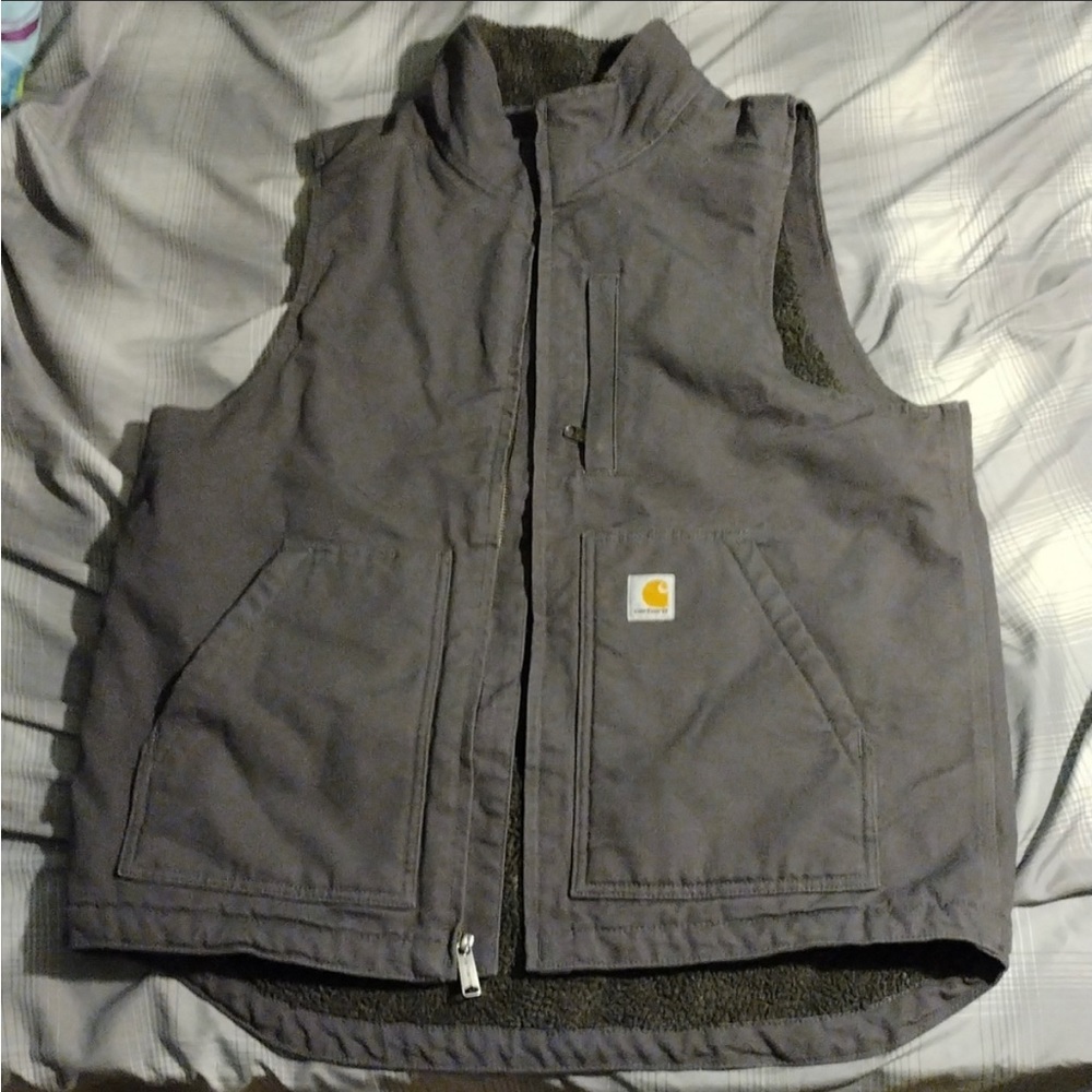 Carhartt men’s Sherpa lined loose fit vest